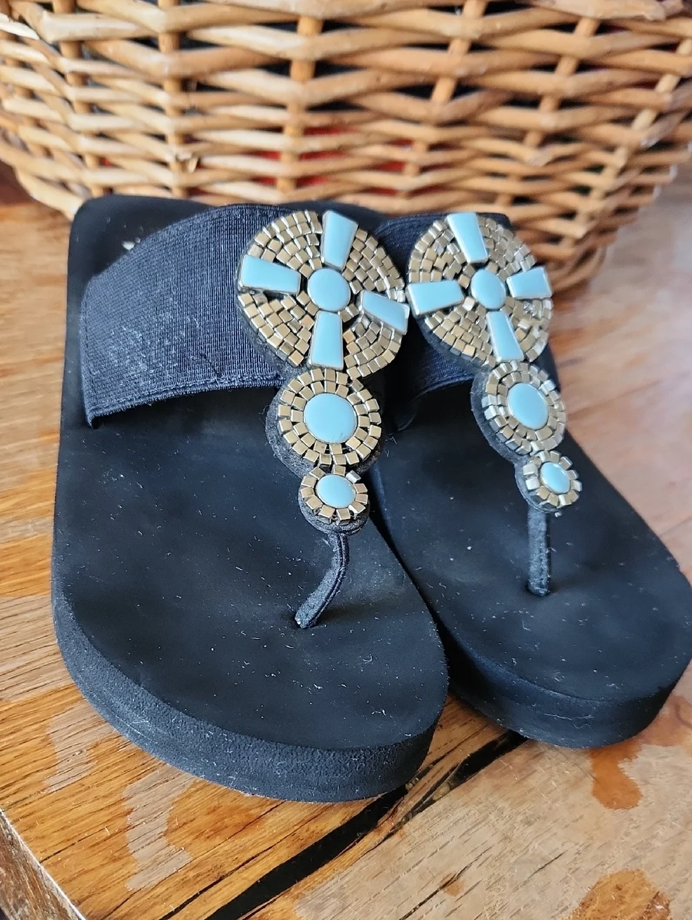 Yellow Box Platform Sandals Blue Silver Embellished Thong Sandals sz 6.5